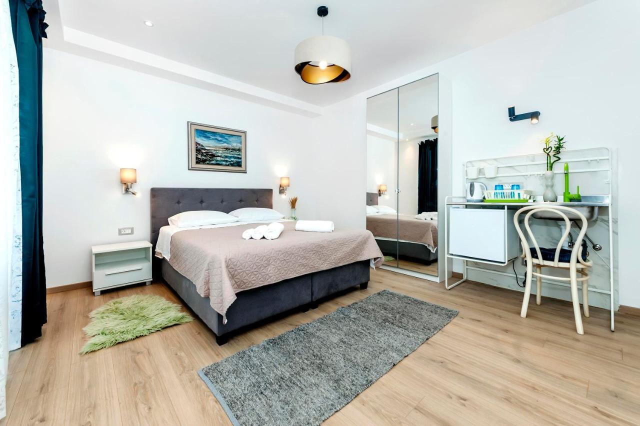 Apartments El Corsaro روفينج المظهر الخارجي الصورة