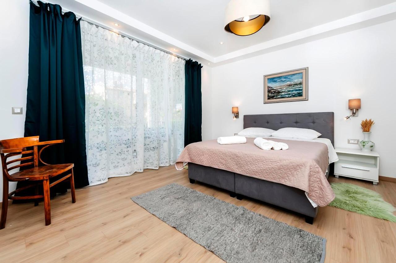 Apartments El Corsaro روفينج المظهر الخارجي الصورة