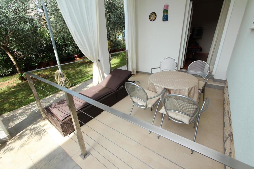 Apartments El Corsaro روفينج الغرفة الصورة