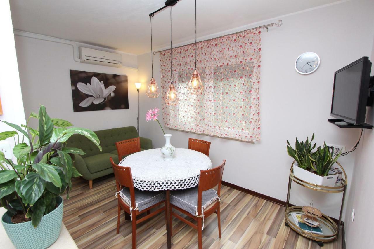 Apartments El Corsaro روفينج المظهر الخارجي الصورة